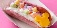 オムレットロール（バナナ＆ストロベリー）| キャステル | CASTEL ディズニー情報