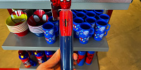 香港ディズニーマーベルグッズ：スパイダーマンのカトラリー入りスティック| キャステル | CASTEL ディズニー情報