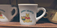 マグカップ(プーさんはちみつグッズ)| キャステル | CASTEL ディズニー情報