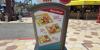 ハピネスカフェの看板| キャステル | CASTEL ディズニー情報