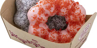 ドーナツ（ストロベリー、チョコ）| キャステル | CASTEL ディズニー情報