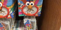 セサミストリートキーチェーン＆ハンドストラップセット| キャステル | CASTEL ディズニー情報