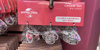 ユニバで買えるキティのめじるしアクセサリー| キャステル | CASTEL ディズニー情報