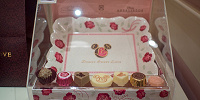 アソーテッド・チョコレート（メラミントレー付き）：4,000円| キャステル | CASTEL ディズニー情報