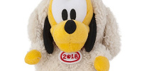 プルートの2018限定ぬいぐるみバッジ| キャステル | CASTEL ディズニー情報