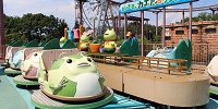 ３歳からOK、乗り物がクルンとまわるふしぎ池のカエルランドリー| キャステル | CASTEL ディズニー情報