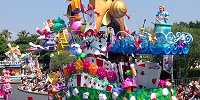 パレードルート前の特別指定席| キャステル | CASTEL ディズニー情報