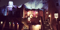 夜は人通りも少なくおすすめです◎| キャステル | CASTEL ディズニー情報
