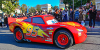 【カーズ】ライトニング・マックィーン徹底解説！モデルとなった車種や決めセリフの真相は？