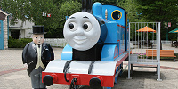 トーマスのモニュメント| キャステル | CASTEL ディズニー情報