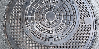 “City of BEVERLY HILLS”のマンホール| キャステル | CASTEL ディズニー情報