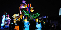 ナイトパレードのミニオンフロート| キャステル | CASTEL ディズニー情報