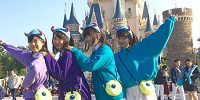 ヴィヴィッドなカラーが目を引くモンスターズインクのコーデ| キャステル | CASTEL ディズニー情報