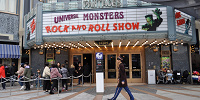 USJ「モンスターズ・ロックンロール・ショー」入口とUSJクルー| キャステル | CASTEL ディズニー情報