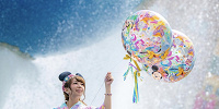 35周年のバルーンと同じ色味の浴衣が素敵♪| キャステル | CASTEL ディズニー情報
