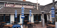 アミティ・ランディングレストランにはテラス席がある| キャステル | CASTEL ディズニー情報