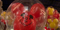 夜のミッキー風船| キャステル | CASTEL ディズニー情報