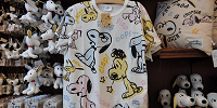スヌーピーグッズ「LOVEable VINTAGE snoopy」／Tシャツ（総柄）| キャステル | CASTEL ディズニー情報
