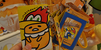 「ウッディ・ウッドペッカー×ぐでたま」のパスケース| キャステル | CASTEL ディズニー情報