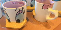 デイジーマグカップ| キャステル | CASTEL ディズニー情報