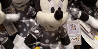 ミニーのポージープラッシー| キャステル | CASTEL ディズニー情報