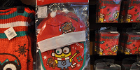 MINION MERRY CHRISTMASベビーフード&スタイセット| キャステル | CASTEL ディズニー情報