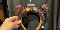 ティムスパンコールカチューシャ（ブラウン）| キャステル | CASTEL ディズニー情報
