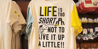 スヌーピーとコロシアムアーチのTシャツ| キャステル | CASTEL ディズニー情報