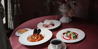 ワールドバザールのイーストサイド・カフェ| キャステル | CASTEL ディズニー情報