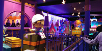 イッツ・ア・スモールワールドのキューライン| キャステル | CASTEL ディズニー情報