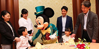 東京ディズニーランドホテルのセレブレーションダイニング＆グリーティングプラン| キャステル | CASTEL ディズニー情報