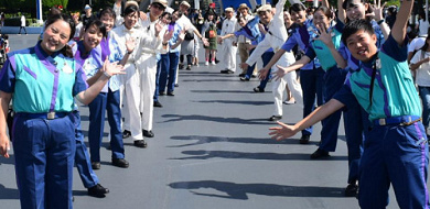 ディズニークイズ キャスト編問 あいさつやコスチュームから出題 これがわかればディズニーマニア