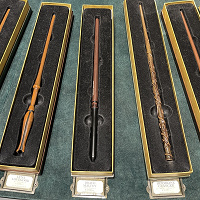 としまえんハリーポッター「スタジオツアー東京」で買える杖53種類まとめ！ハリポタ＆ファンタビ・名入れできるオリジナルの杖も！
