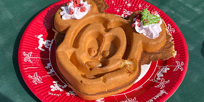 ディズニークリスマスフード2024一覧！食べ歩きフードからセットやコースメニュー、ホットドリンクまで！