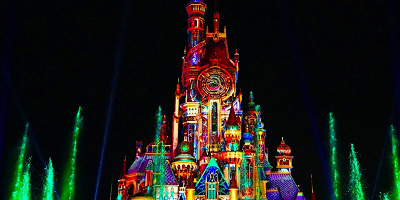 【モーメンタス】香港ディズニー夜のキャッスルショー！テーマは"人生の瞬間"☆何がすごい？何時間前から待つ？DPA情報も！