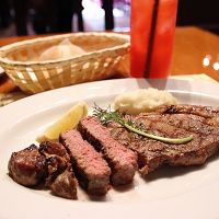 【USJ】食べログの評価が高いレストランTOP10！キャラクターコラボカフェや本格エイジングビーフなどおすすめレストランを紹介