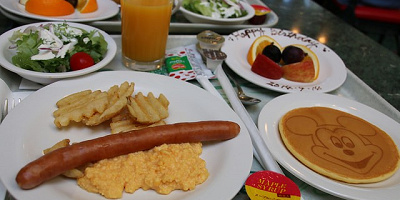 ディズニーキャラクターブレックファストの予約方法とコツ 一緒に朝食を食べよう