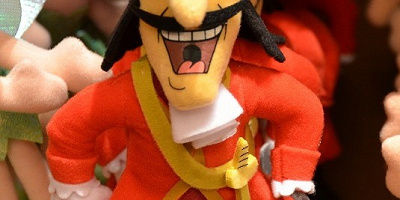 ピーターパンのヴィランズ「フック船長」どっちの手がない？なぜワニが嫌い？手下は？