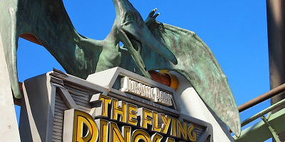 【USJ】フライングダイナソーの怖さ&浮遊感対策まとめ！怖い場所はどこ？高さはどれくらい？