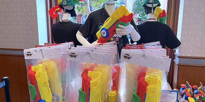 【2025】ユニバの水鉄砲（ウォーターシューター）を紹介！種類や値段、販売場所、持ち込みはできる？