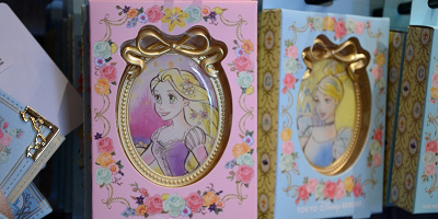 ディズニーの鏡25選！ディズニーリゾート＆ディズニーストアで買えるミラーまとめ！