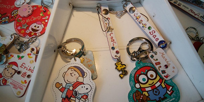 【USJ】クリスマスプレゼントにおすすめのグッズ17選！ファッション、雑貨、おもちゃ、お菓子