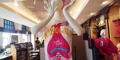 【USJ】トロールズグッズ14選！ポピーのカチューシャやTシャツ、パスケースが人気上昇中！