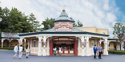 【キャリッジハウス・リフレッシュメント】入園不要！ディズニーランド外にあるのパン持ち帰り専門店！