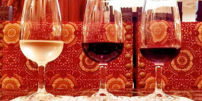 ディズニーランドのアルコール販売店舗＆全メニューまとめ！レストラン外への持ち出しはOK？