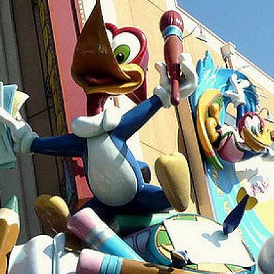 アメリカのポップなキャラクターたちがたくさん キャステル Castel ディズニー情報