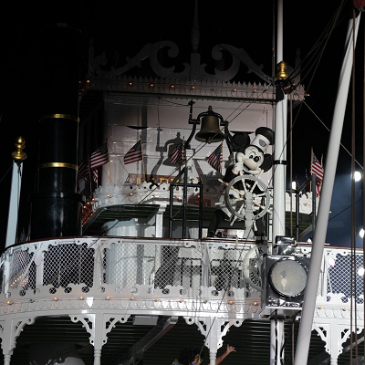 カリフォルニア・アナハイムディズニーランドリゾートのショー：ファンタズミック！