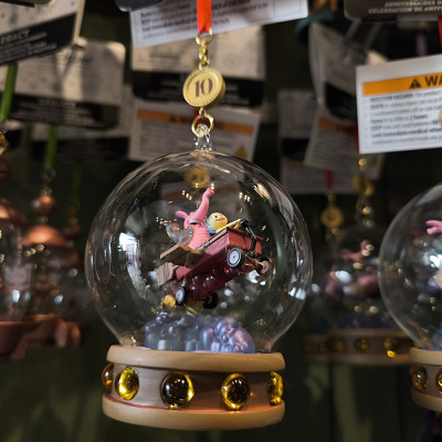 アナハイムディズニーオーナメント：ヨロコビとビンボンのスノードーム