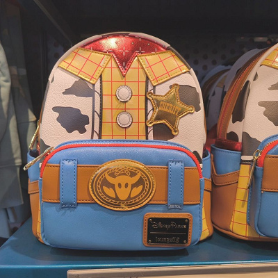 アナハイムディズニーラウンジフライ（Loungefly）：ウッディ