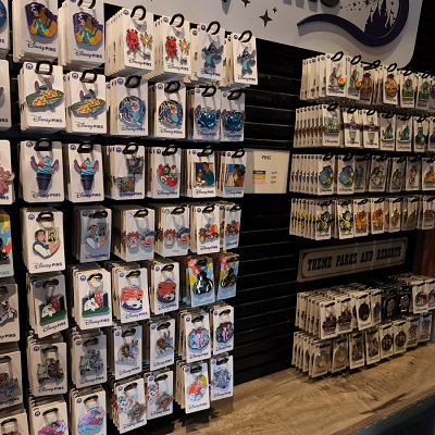 アナハイムディズニーのピンバッジ：販売場所